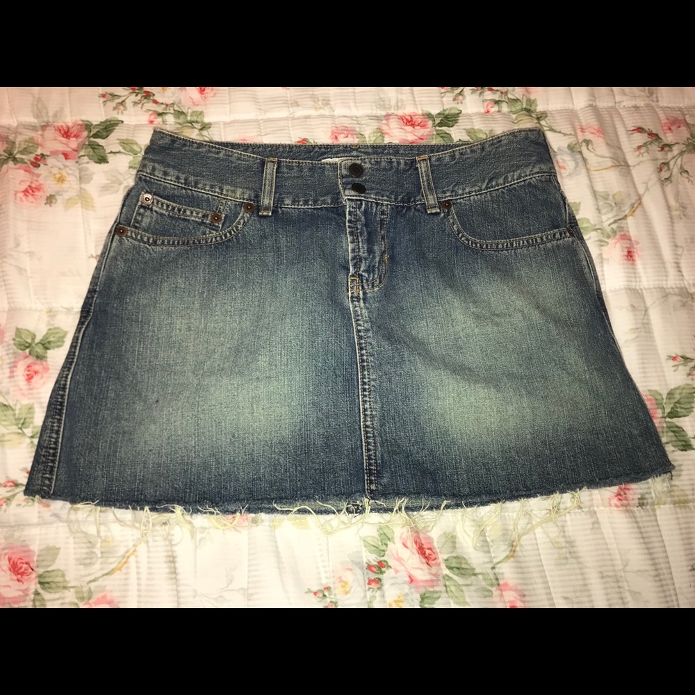 Guess skirt
